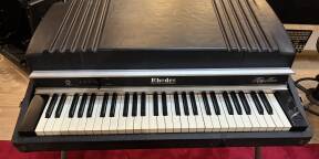 Vends Rhodes Mark I 54 (Refait à neuf et accordé)