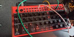 Vends Behringer Spice comme neuf