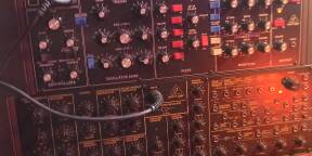 Vends Behringer Neutron avec Rack ears