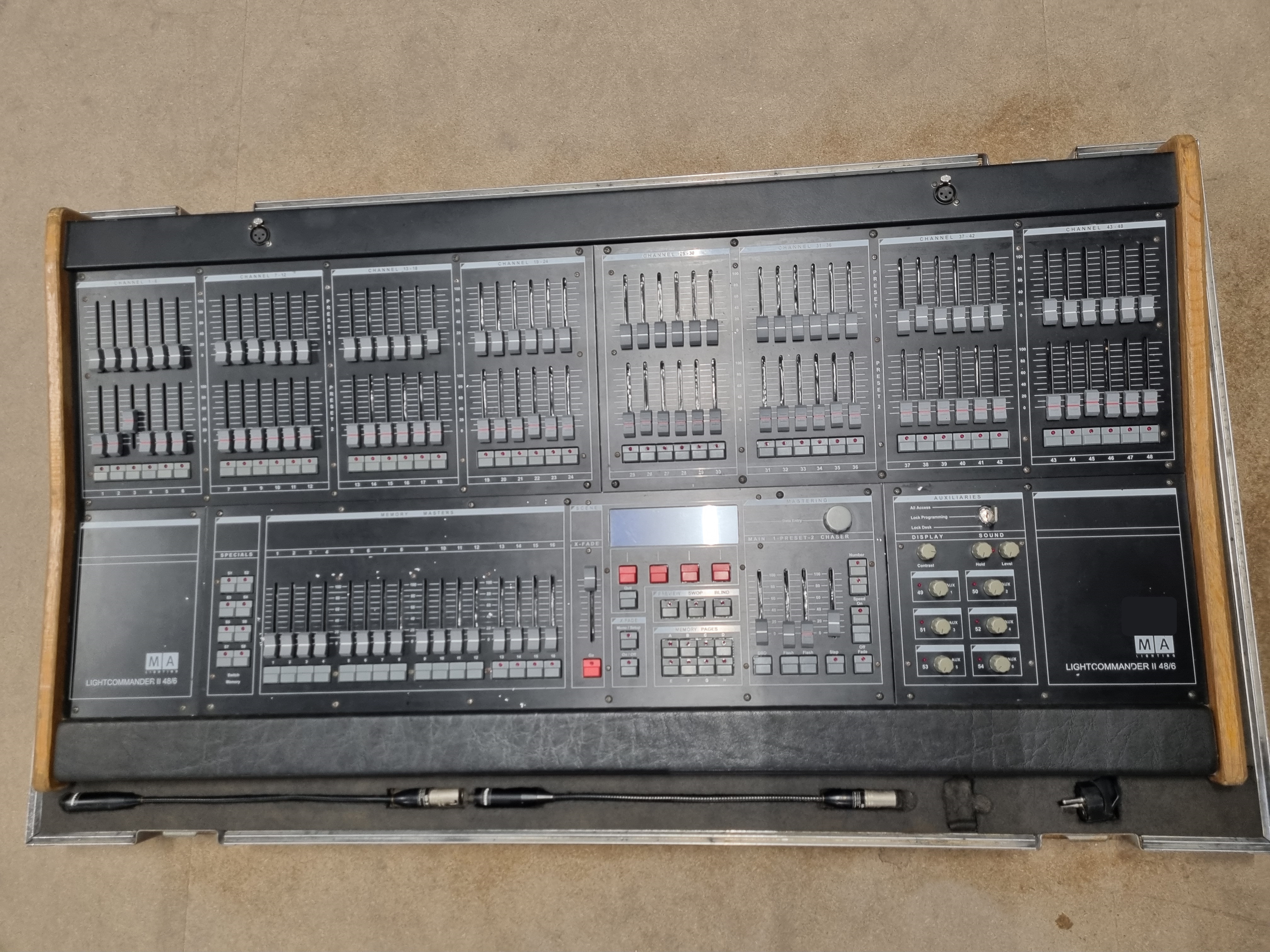 Pupitre MA LIGHTING LIGHT COMMANDER II 48/96