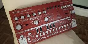 Vends Behringer TD-3