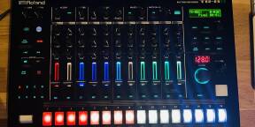 Roland TR-8S