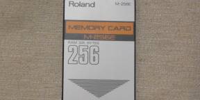 Carte Roland M-256E