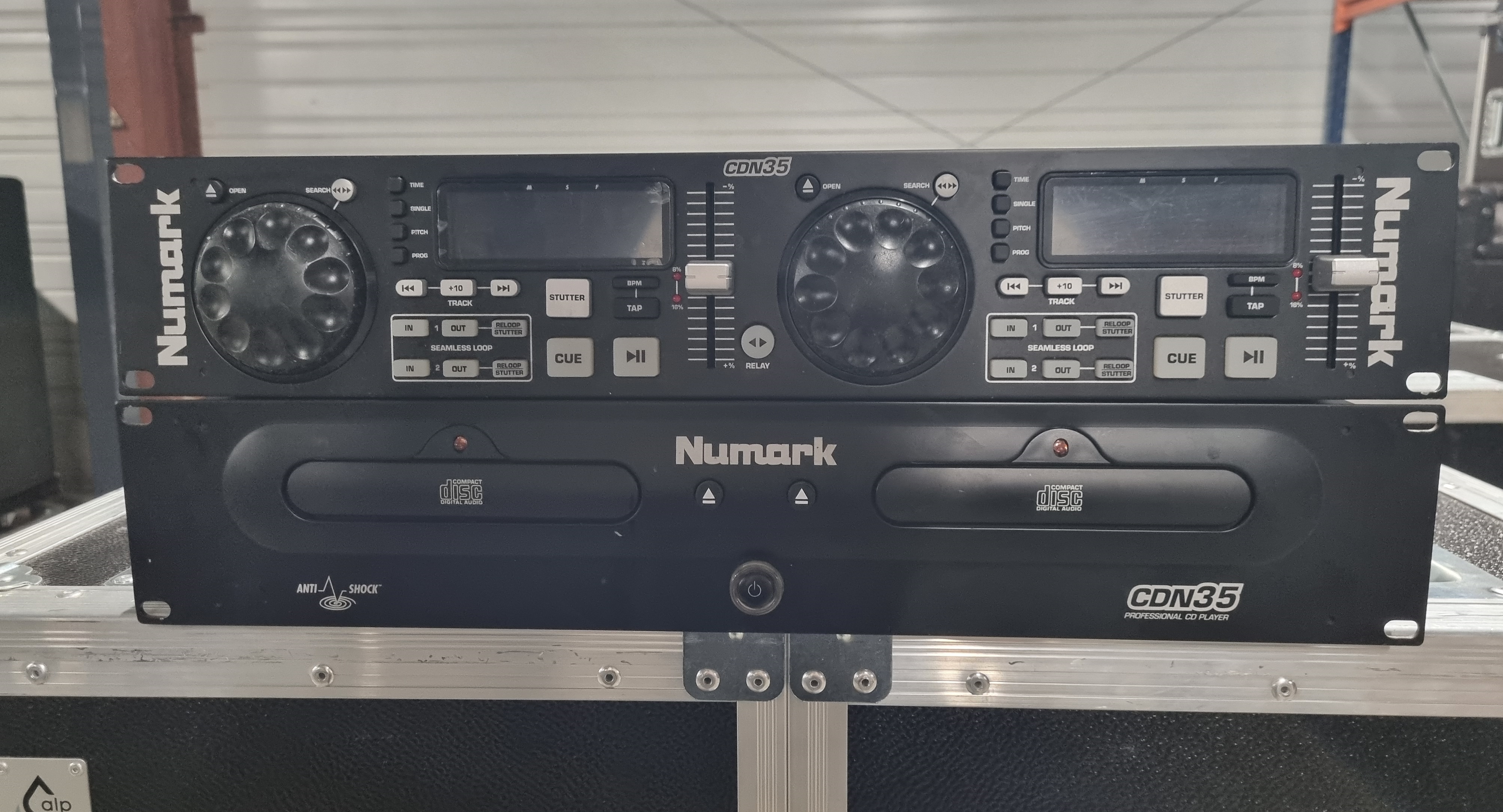 Platine CD DJ en rack NUMARK CDN35