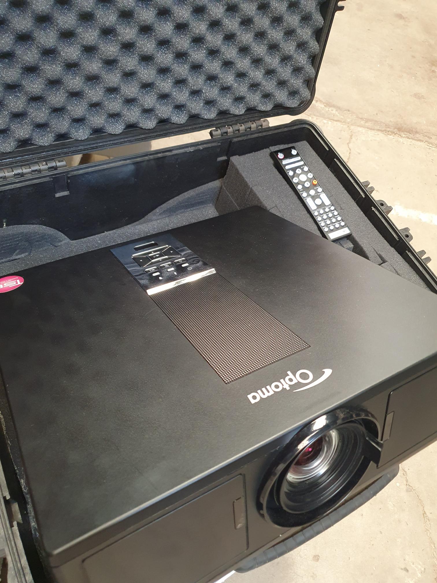 Vidéoprojecteur Optoma ZH510TB – Laser 5 400 lumens FHD – Optique 1.21–2.12 – 1 080 € unité (1 dispo)