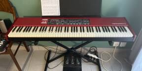 Piano Nord 3 ,housse ,pupitre,triple pedale ,cover et support X