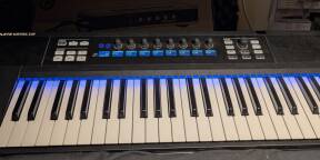 Vends clavier komplete kontrol S49 MK1