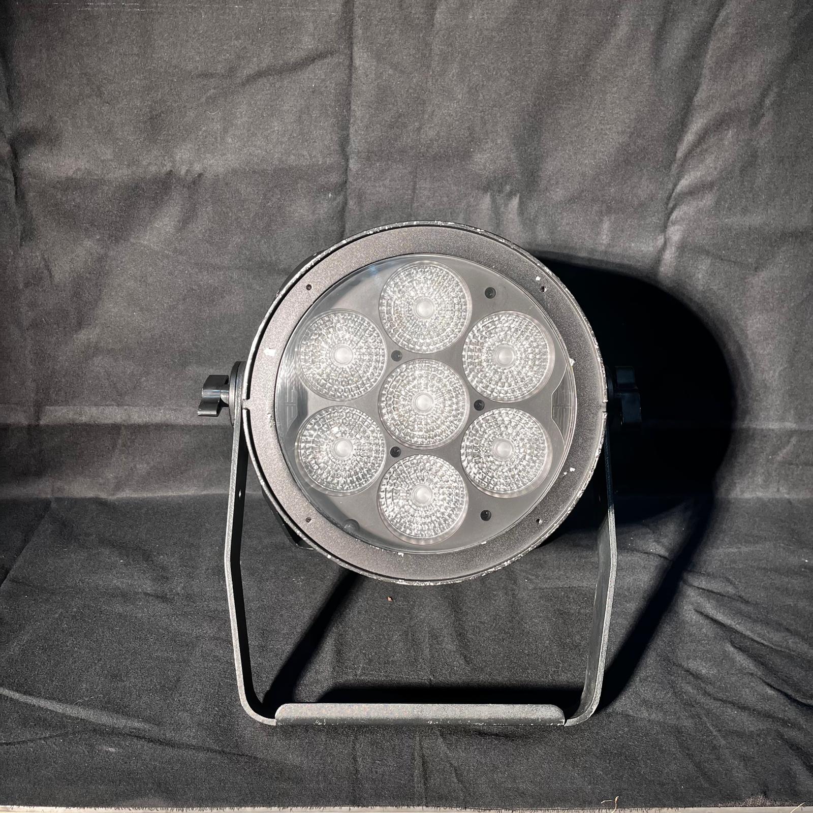 VENDS PROJECTEURS LED ZOOM 