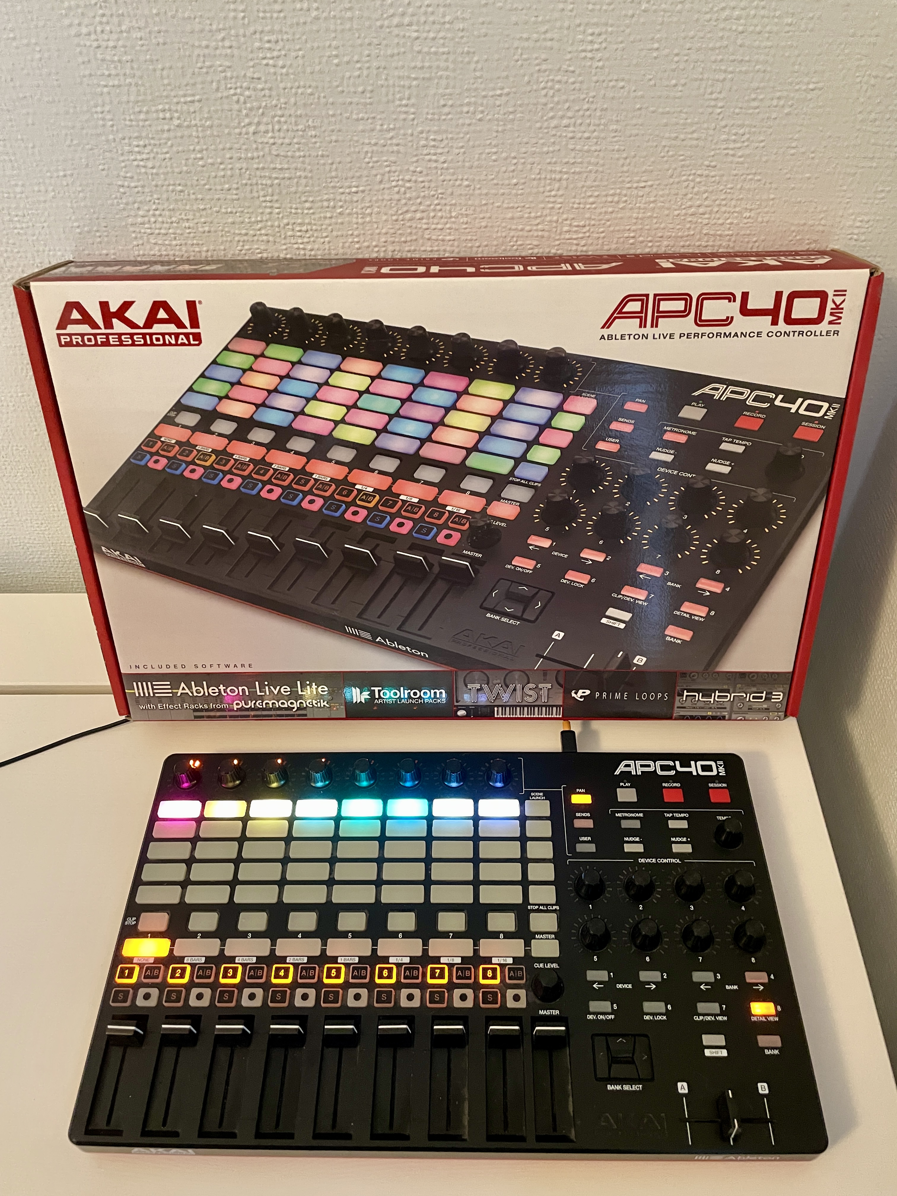 Vends Akai APC40 MK2