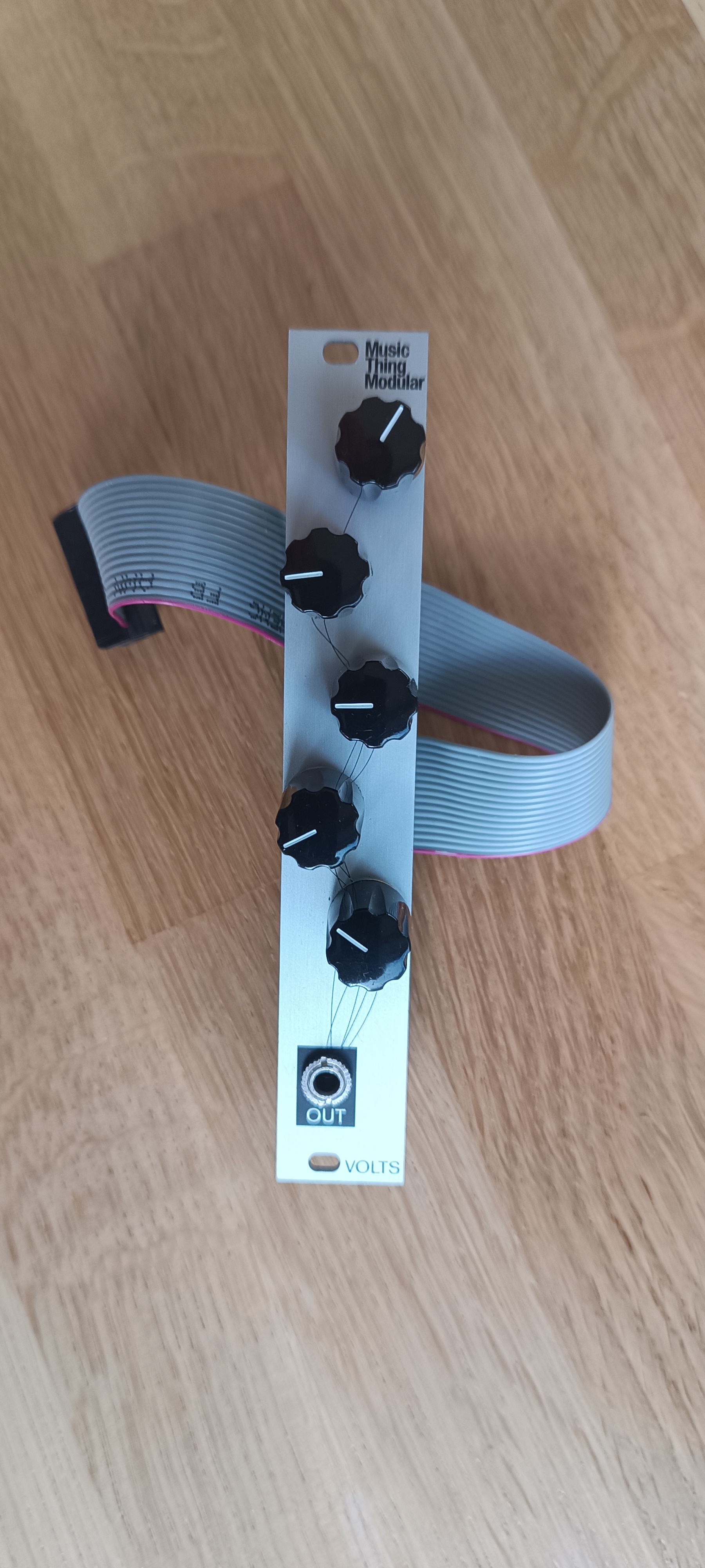 Expandeur VOLTS pour Music Thing Modular Turing Machine