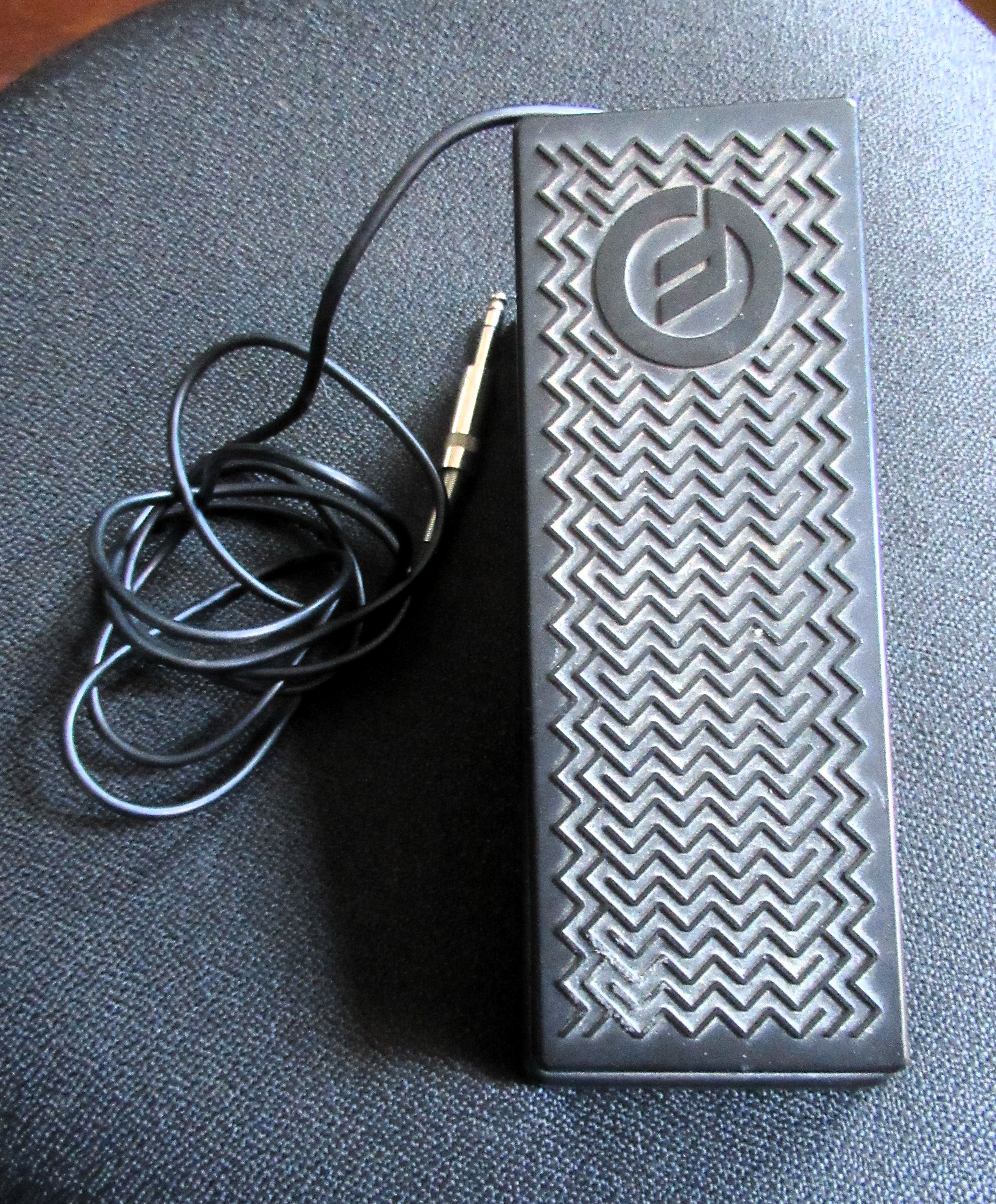 Vends pédale expression MOOG EP-2