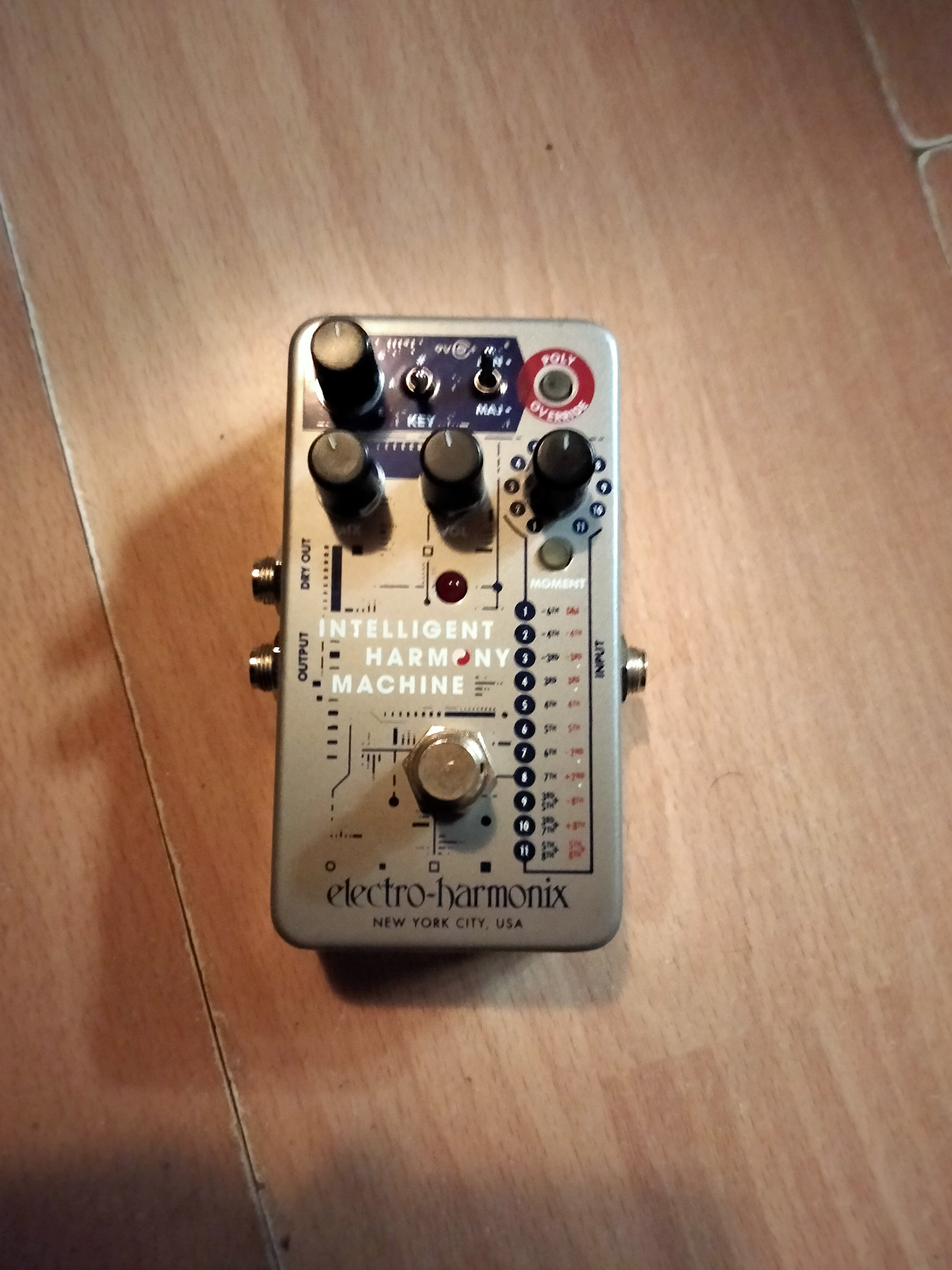 Electro-harmonix Intelligent Harmony machine