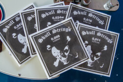 SkullStrings-4 SkullStrings-4