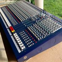Vends Table Soundcraft LX7 II 32