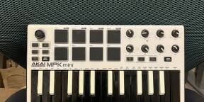 Clavier maitre Akai professionnel MPK mini