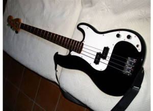 Squier Affinity P Bass - Metallic Red Rosewood