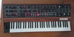 Sequential Prophet 10 Rev4 en parfait état.