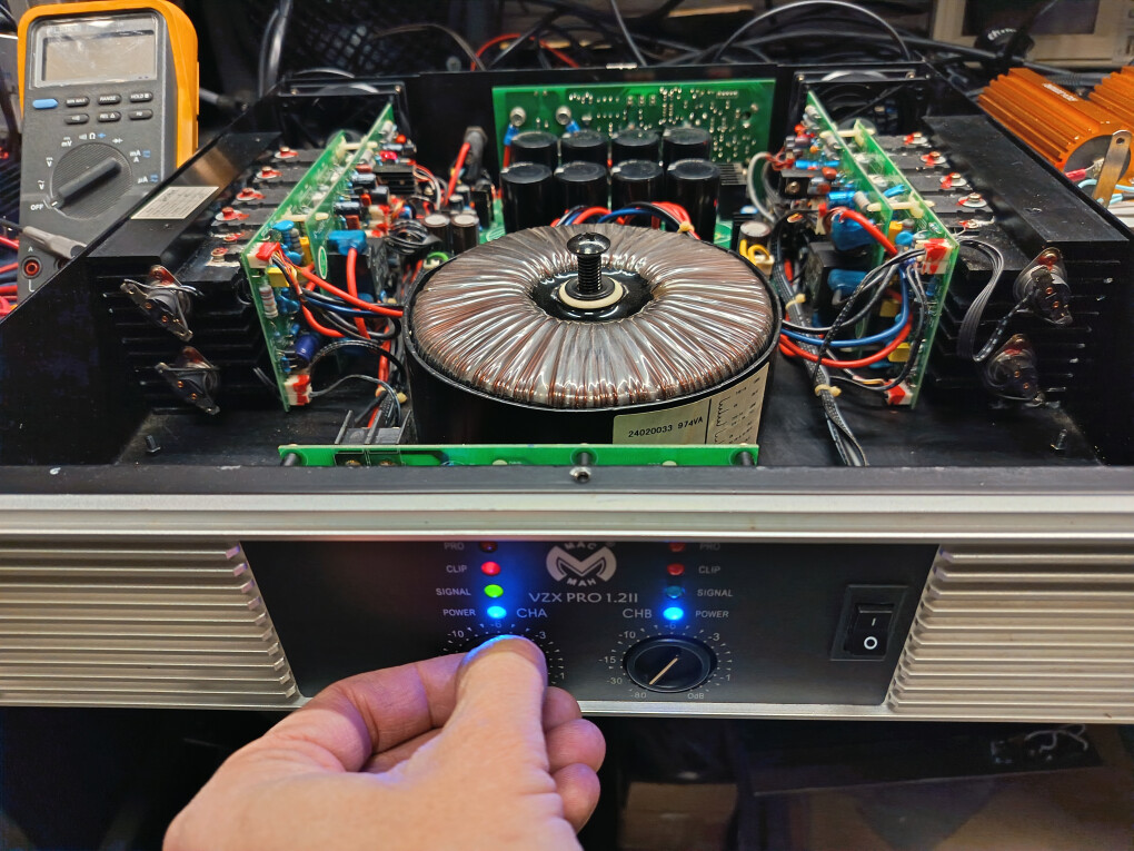 6673415.jpg 6673415.jpg