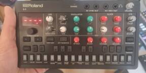Vends Roland S-1 en parfait état