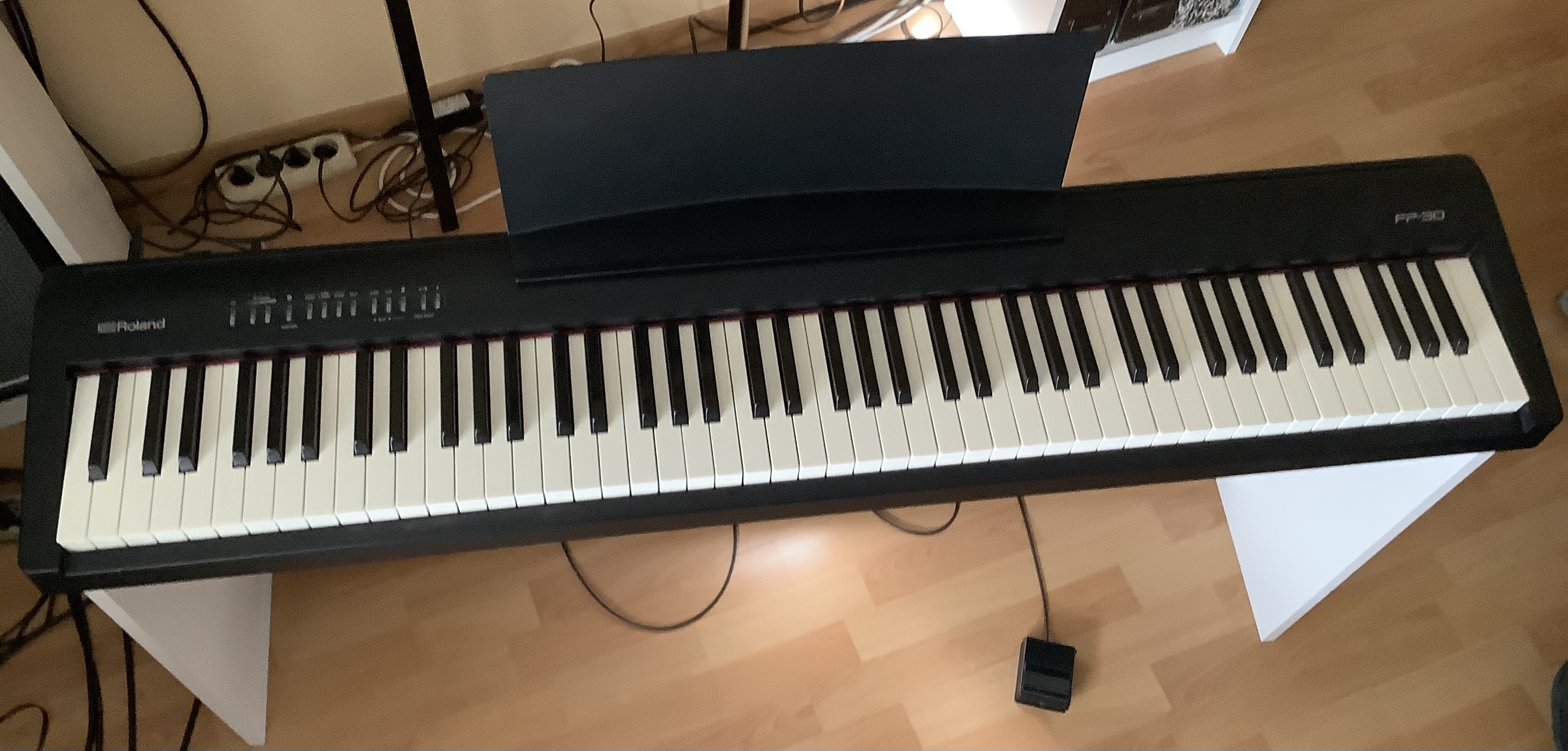 Vends Piano numerique Roland fp30
