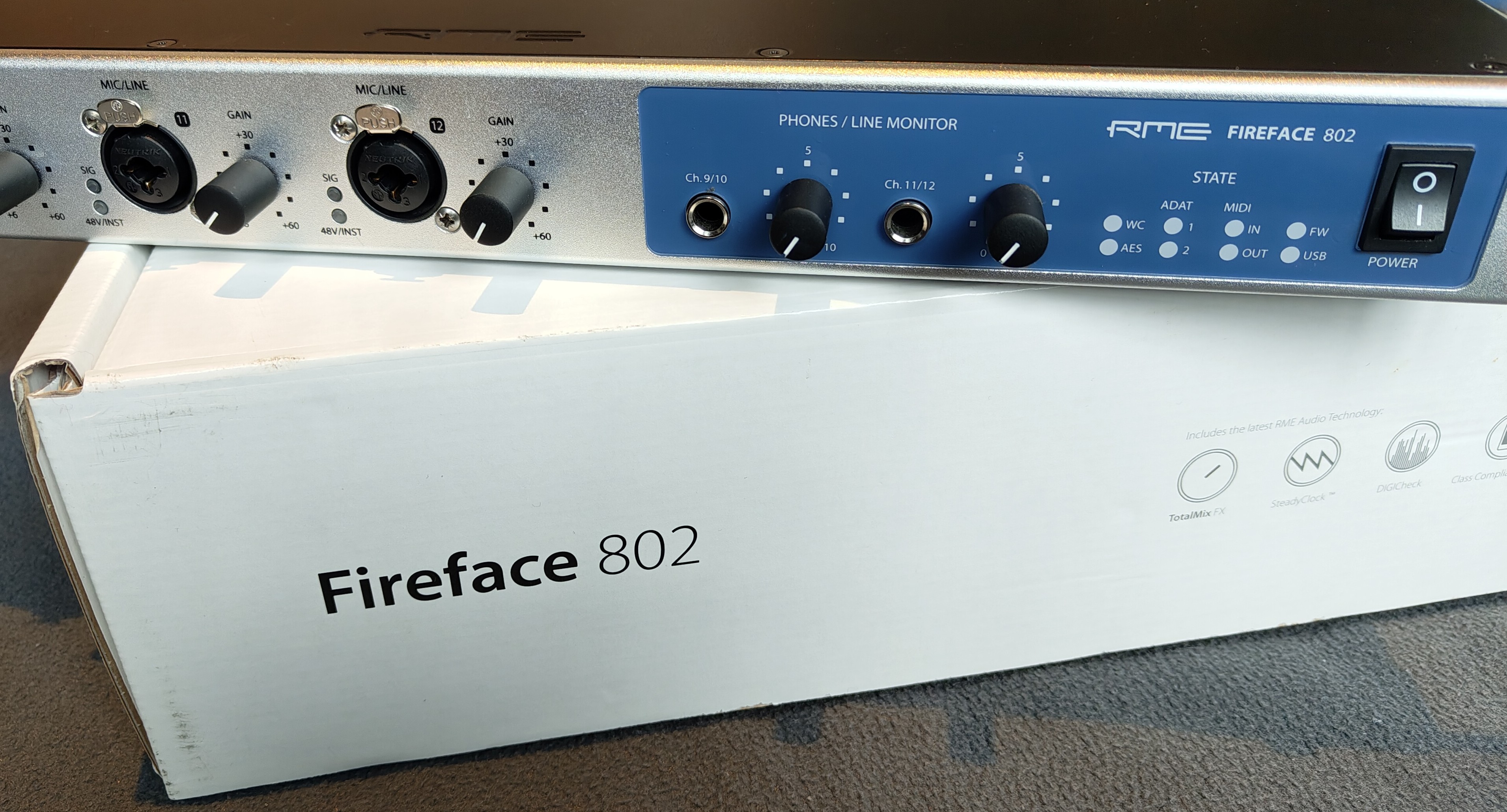 Vds RME Fireface 802 état neuf + câbles et boite
