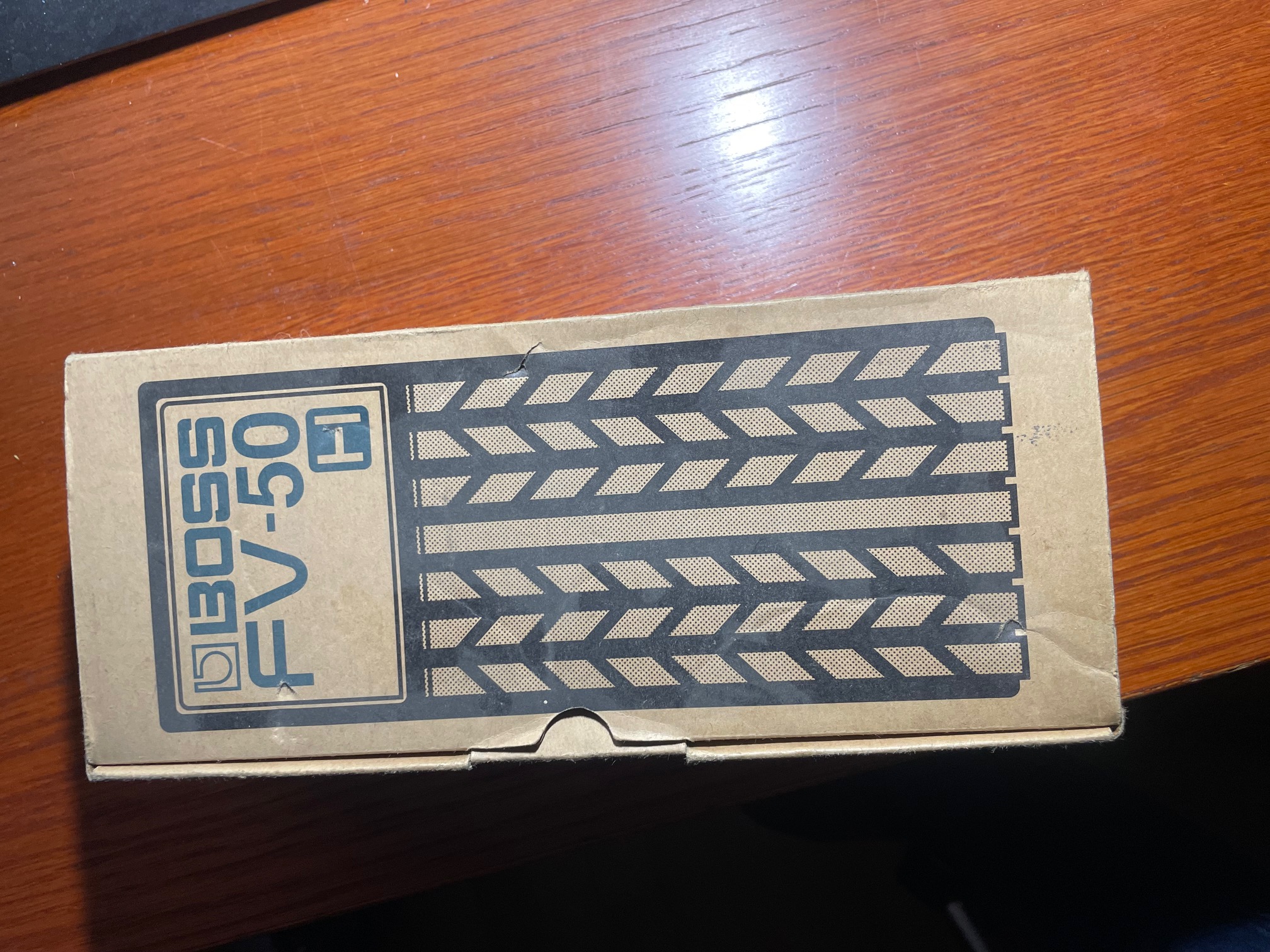 Vends pédale de volume FV50H BOSS