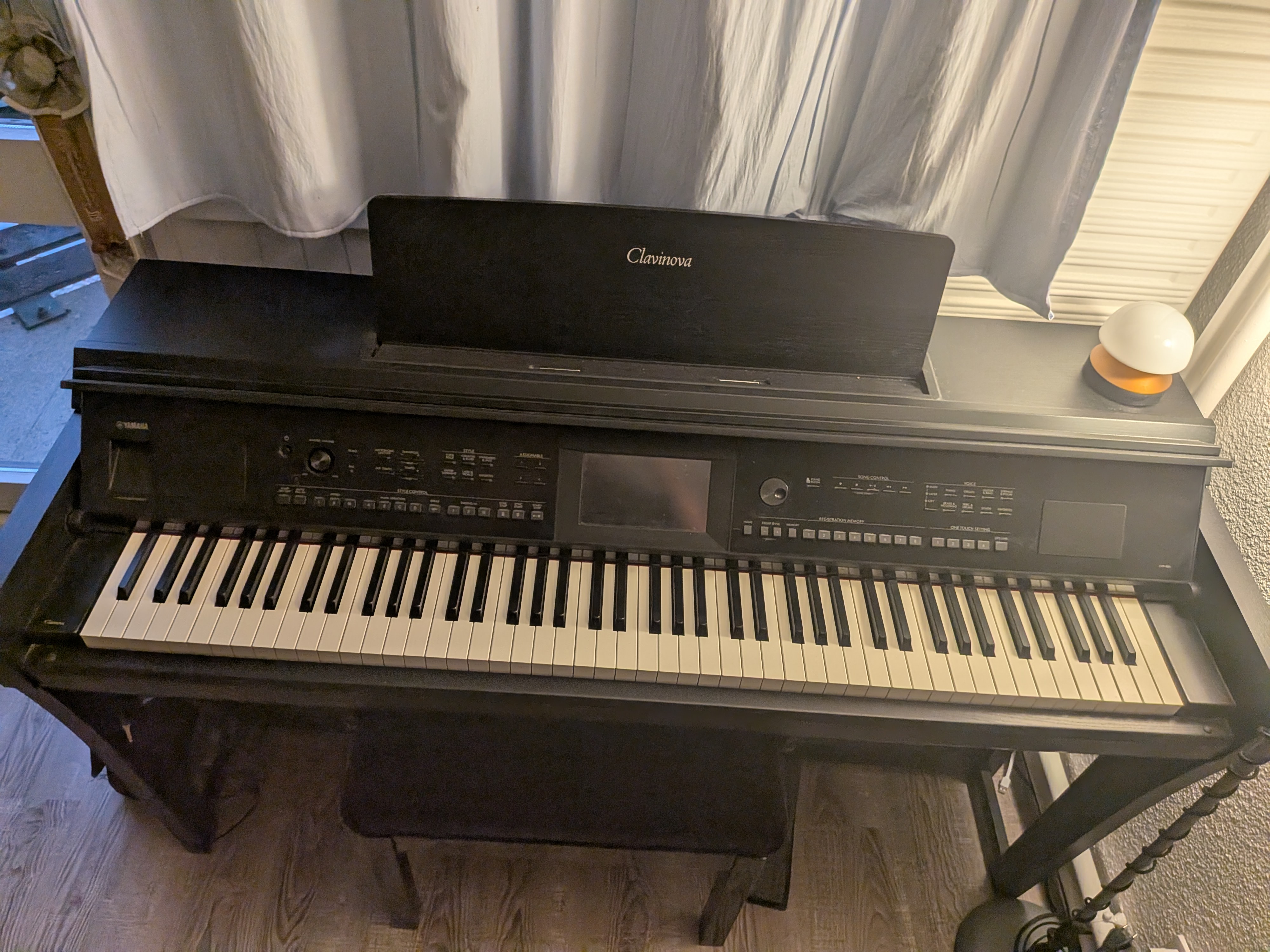 Yamaha Clavinova CVP 905 B