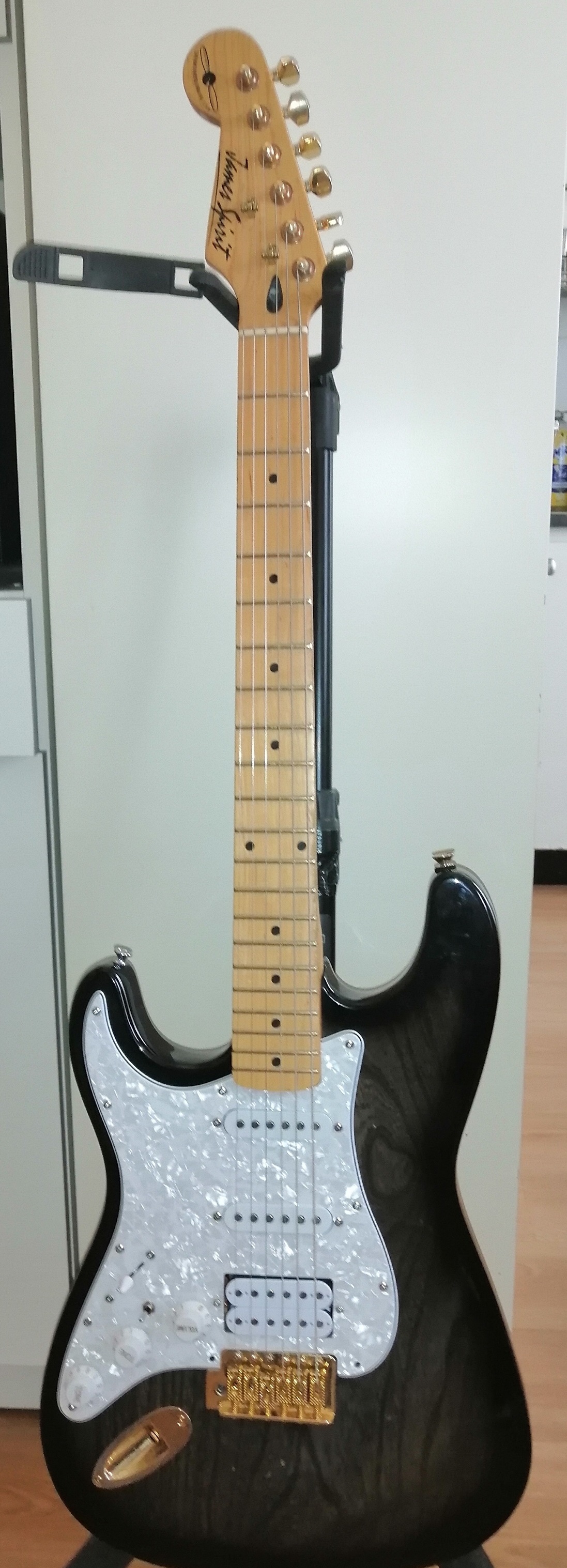 Stratocaster gaucher James Spirit coréenne années 90