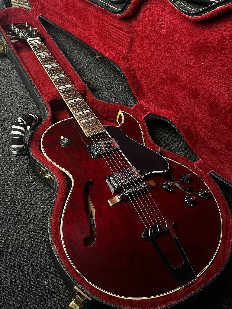 Gibson ES-175T 1976 – Rouge Vin – État d'origine – Excellent état – Étui rigide d'origine