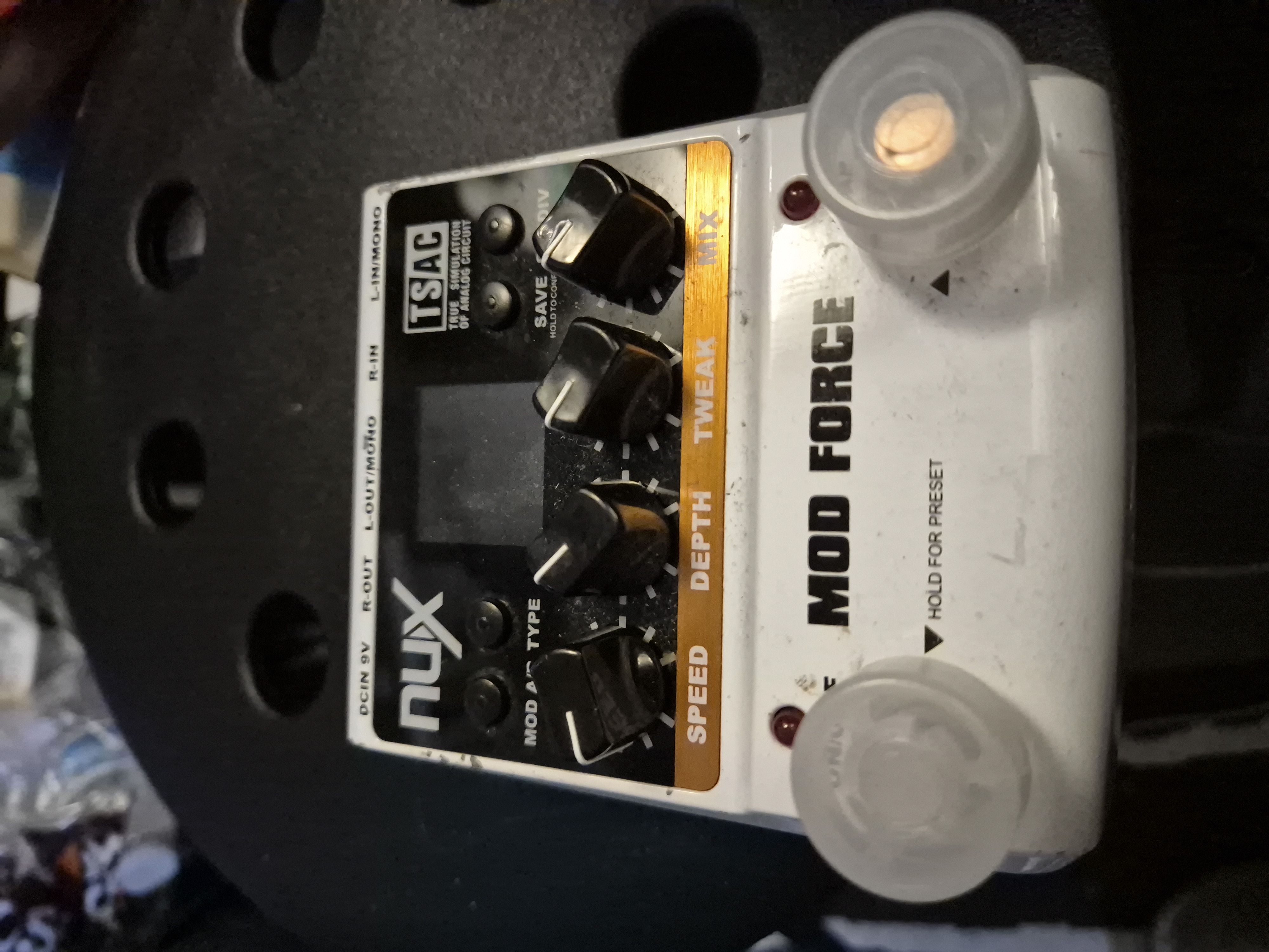 Pedale modulation force nux bon etat