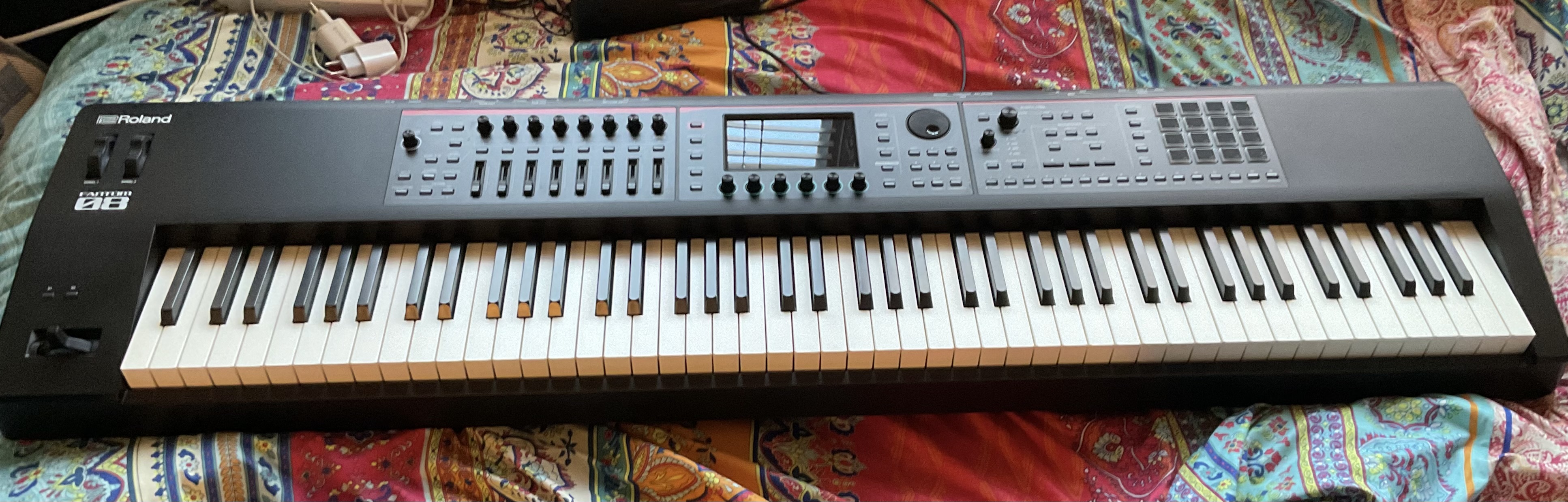Vends Worstation Roland Fantom 08