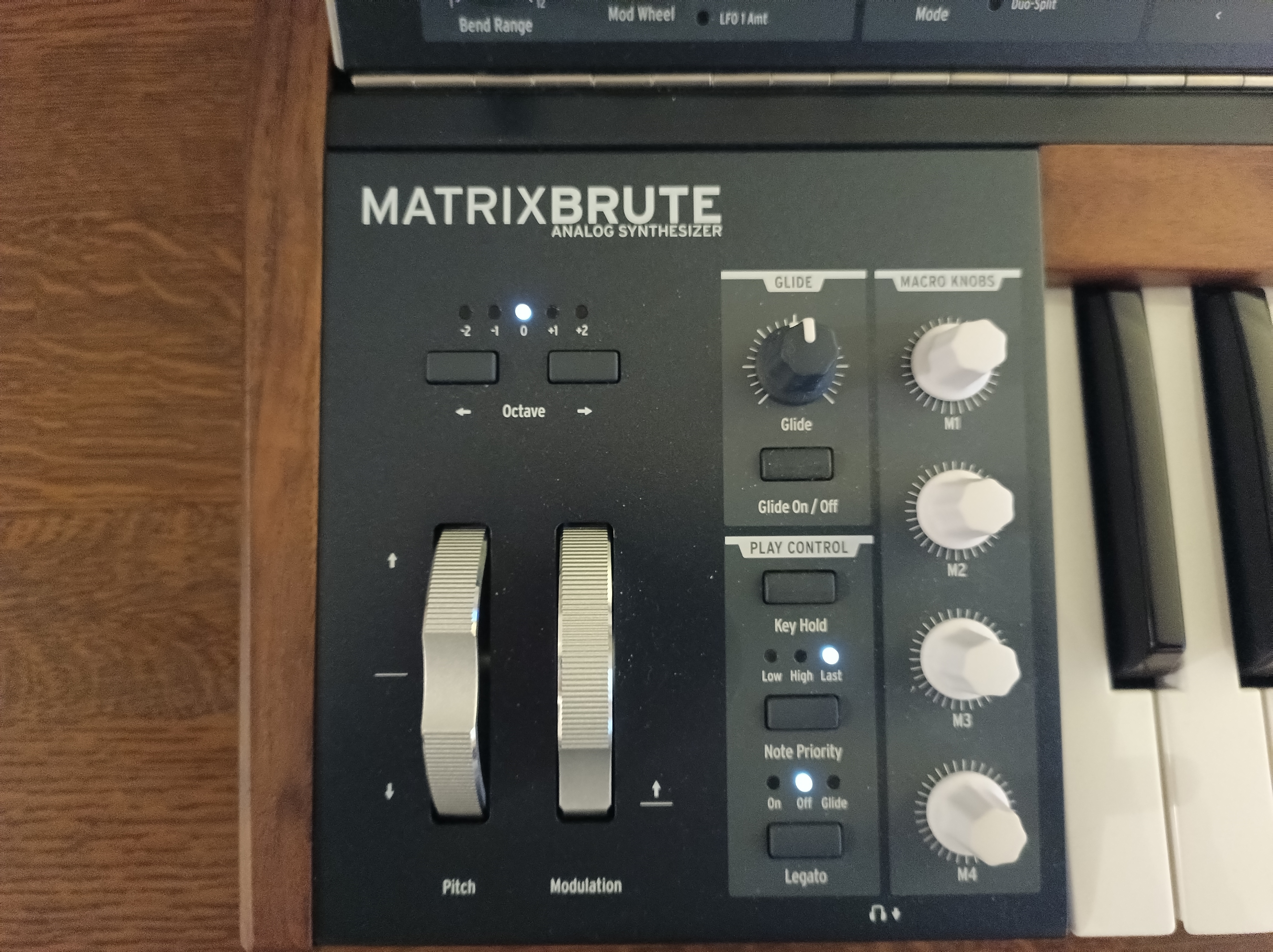 Arturia MatrixBrute (2880)
