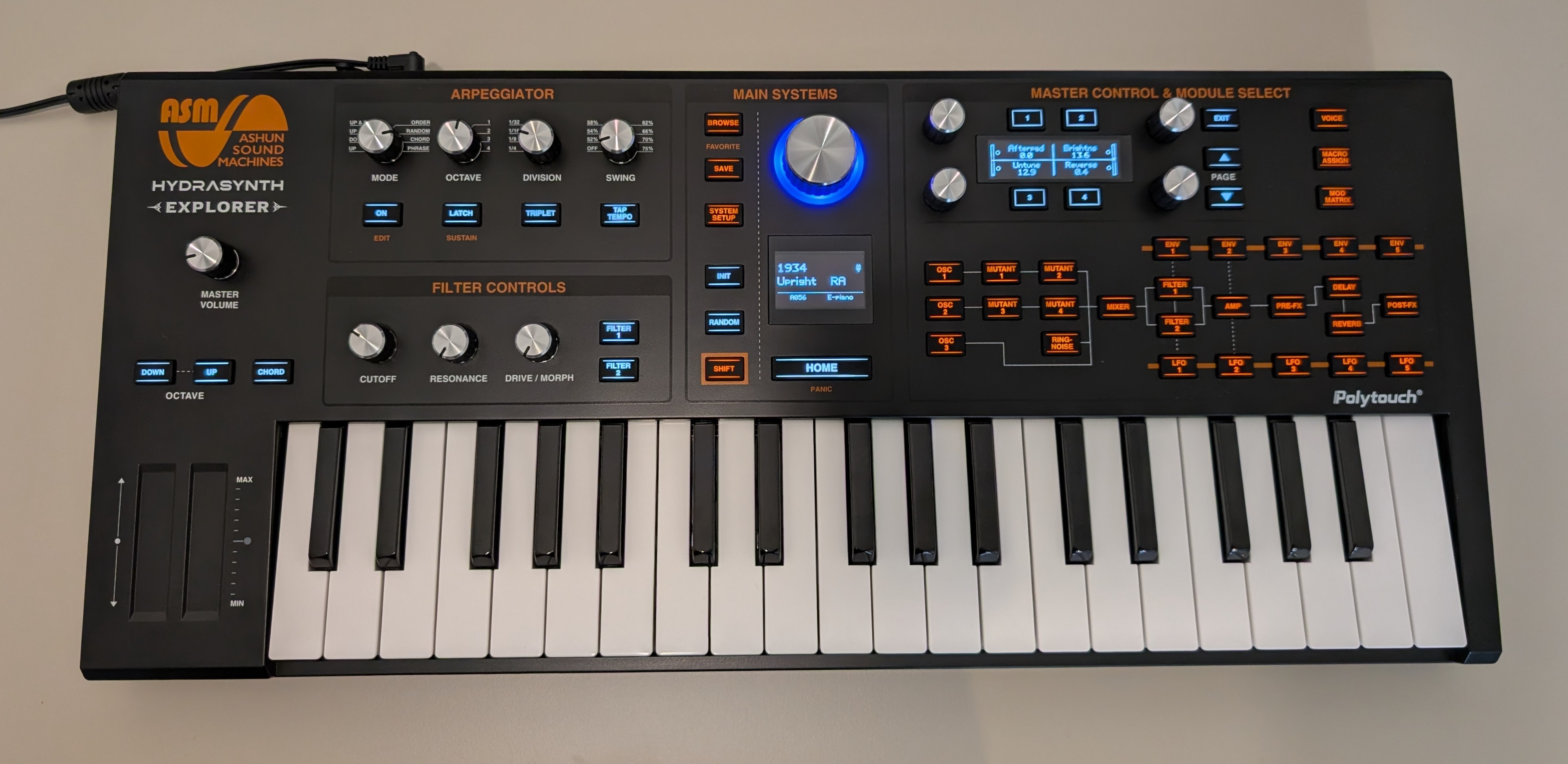 ASM Hydrasynth Explorer + housse Gator Case