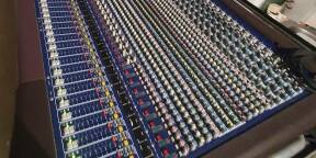 Vends Midas Héritage 3000 avec alimentations et flycases