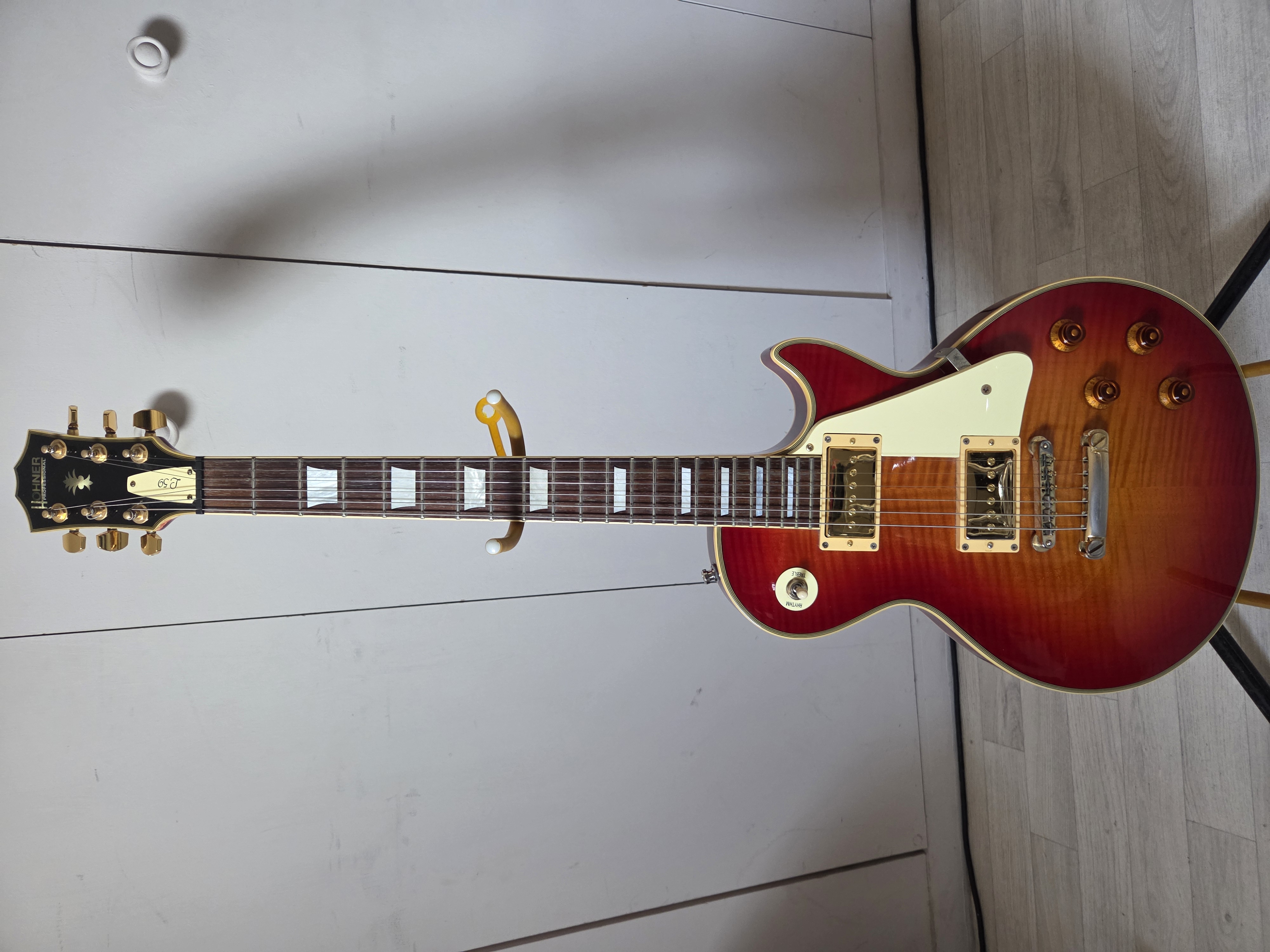 Vds guitare HOHNER professional L59