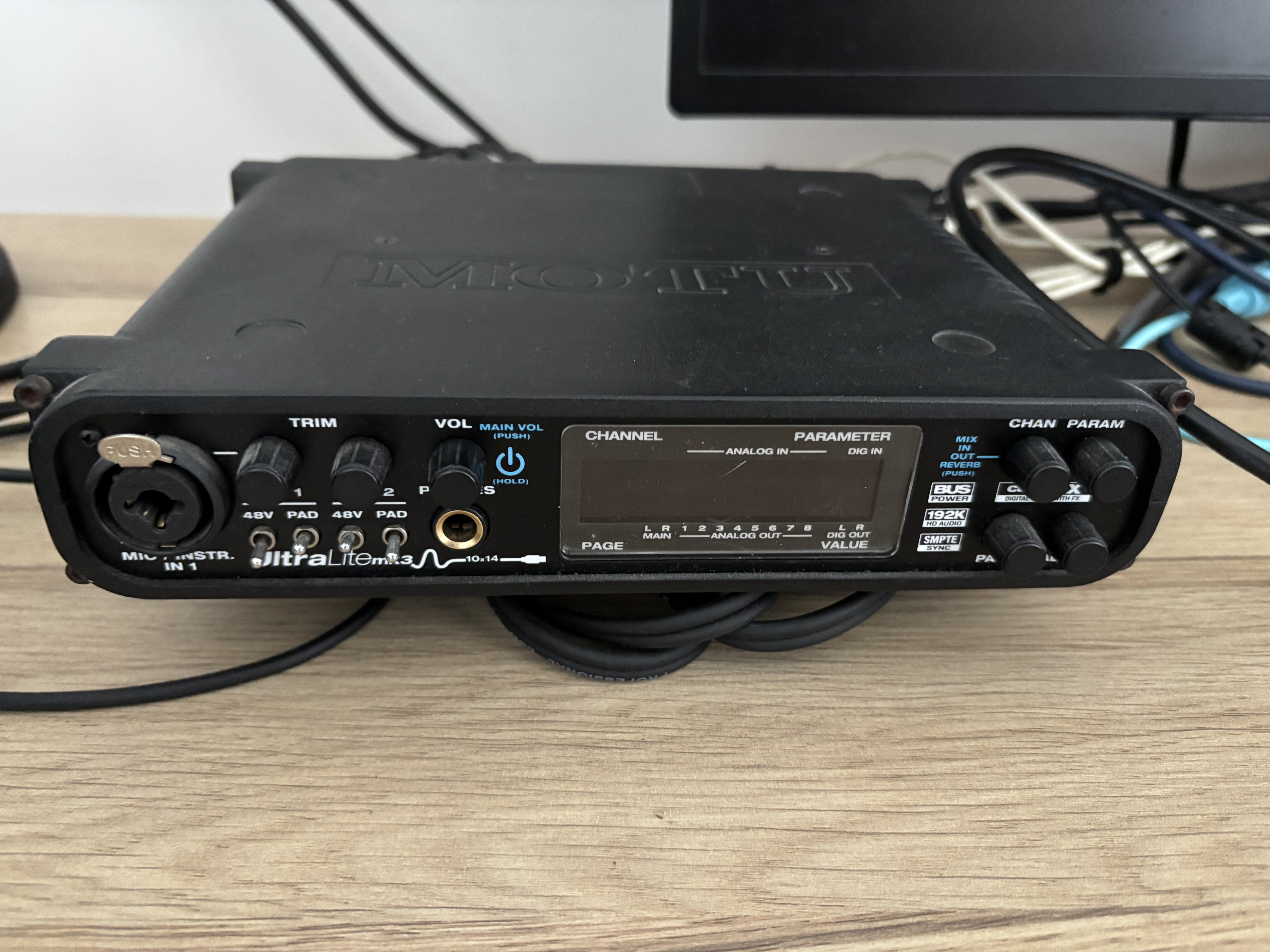 Vends MOTU ULTRALITE MK3