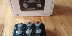 Pédale d'effet pour guitare électrique émulant un mesa boogie dual rectifier