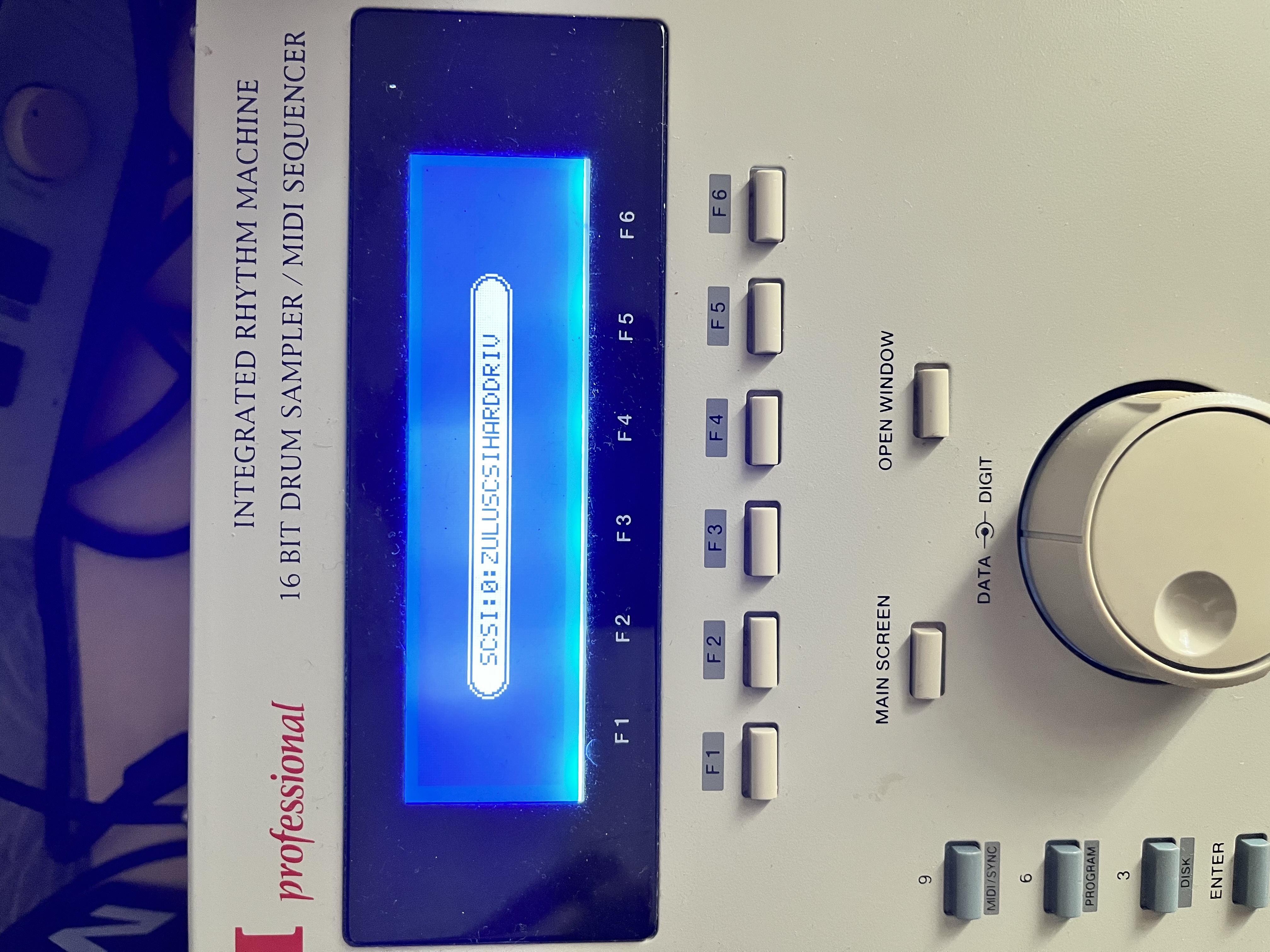 Mpc 2000 / 8 sortie / carte sd / kit zulu 