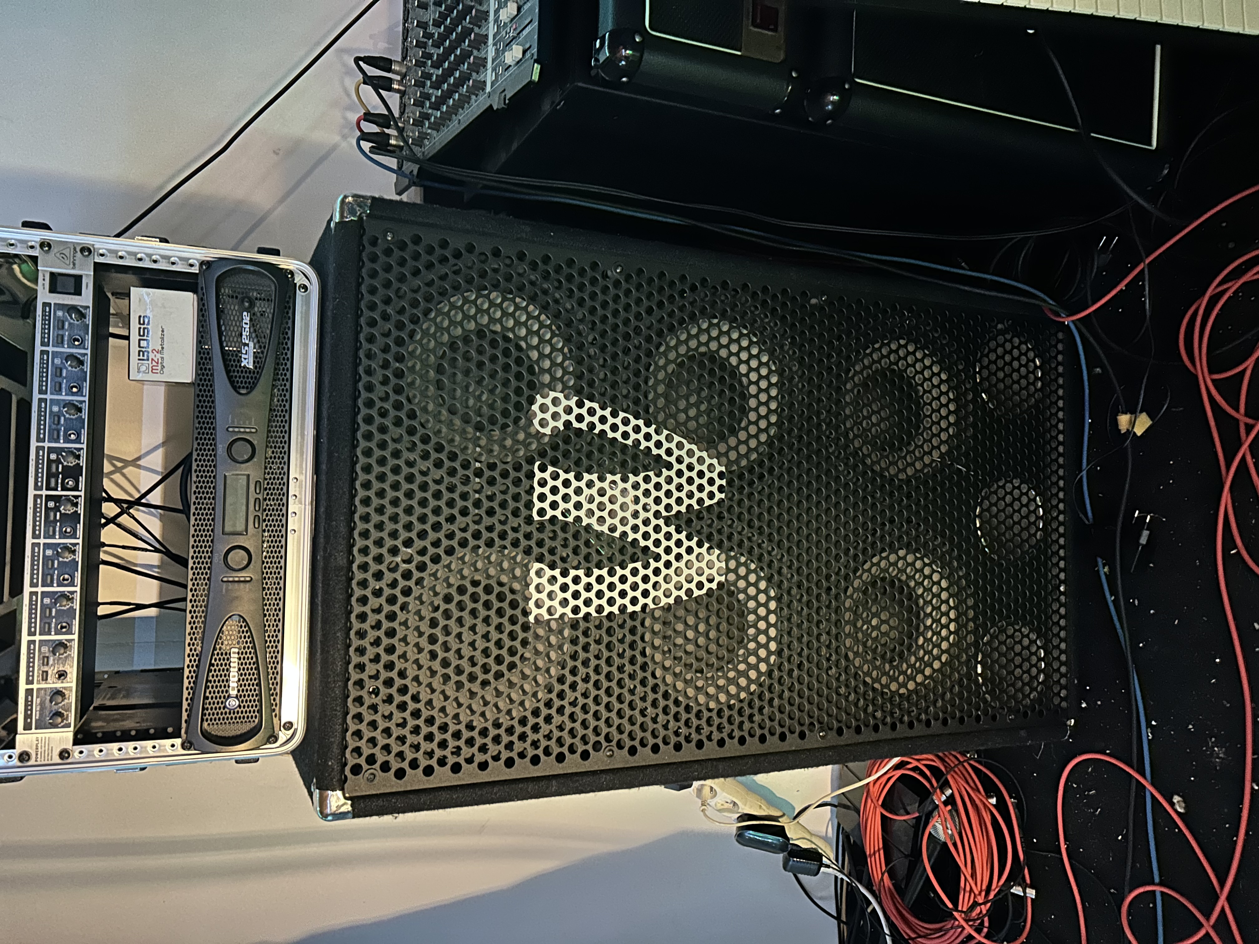 CAB WARWICK 611PRO 6x10