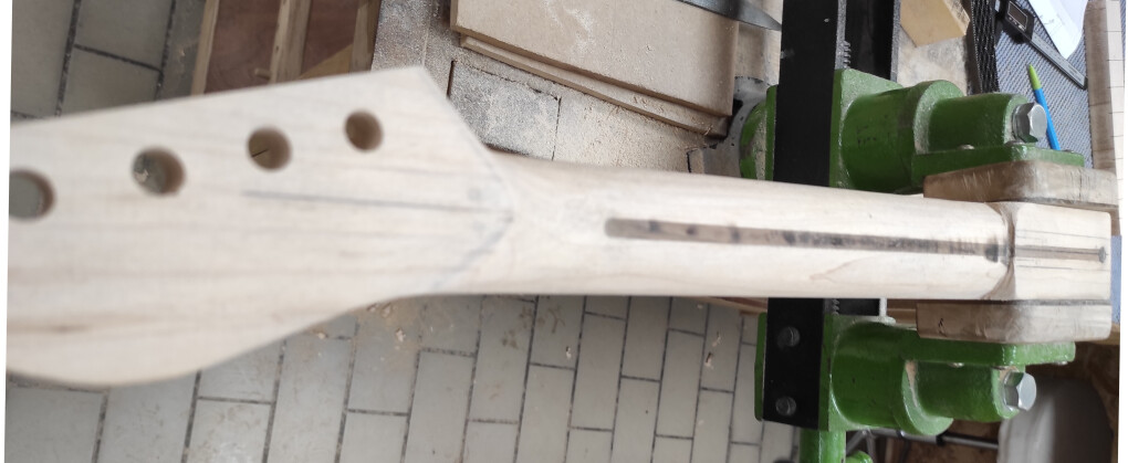 6679400.jpg 6679400.jpg