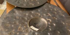 Vends Istanbul Xist 13” dry dark hi hat