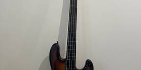 Squier Jazz Bass Fretless Vintage Modified Micros Crel