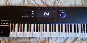 Vends bundle komplete kontrol S61 MK3 / komplete 15 ultimate