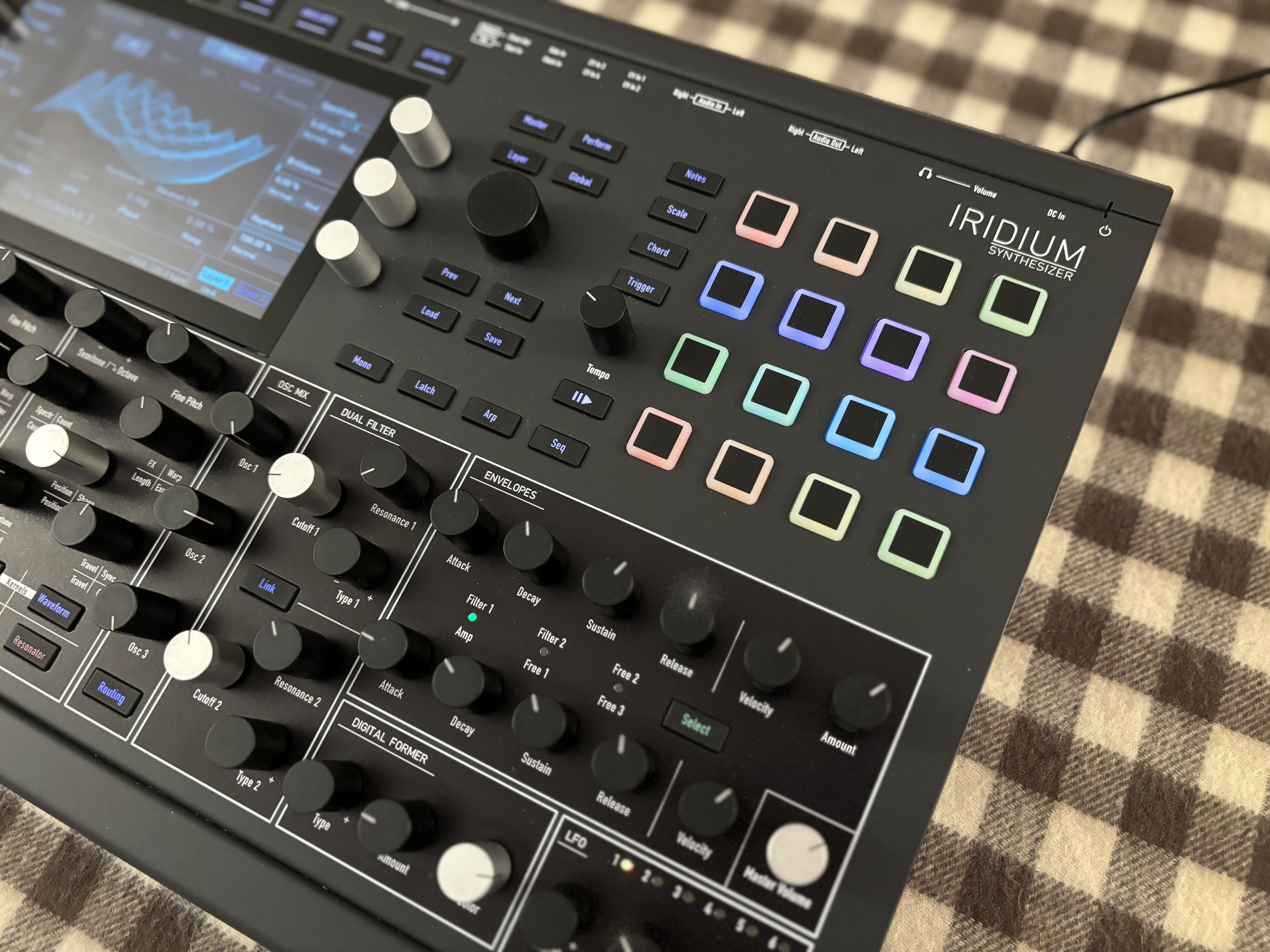 Waldorf Iridium proche du neuf + 11 banques de sons