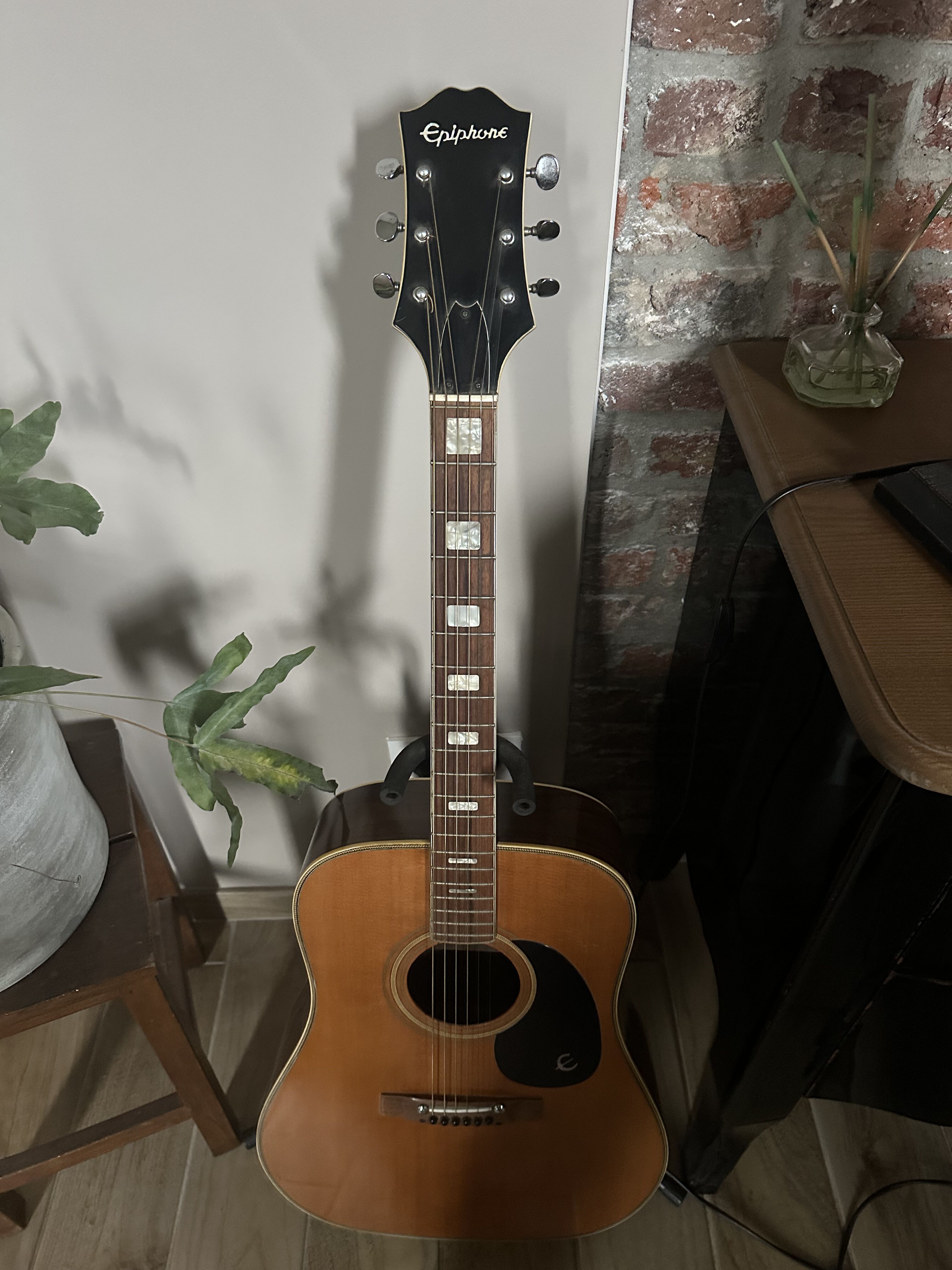Vends Epiphone FT-150 Bard