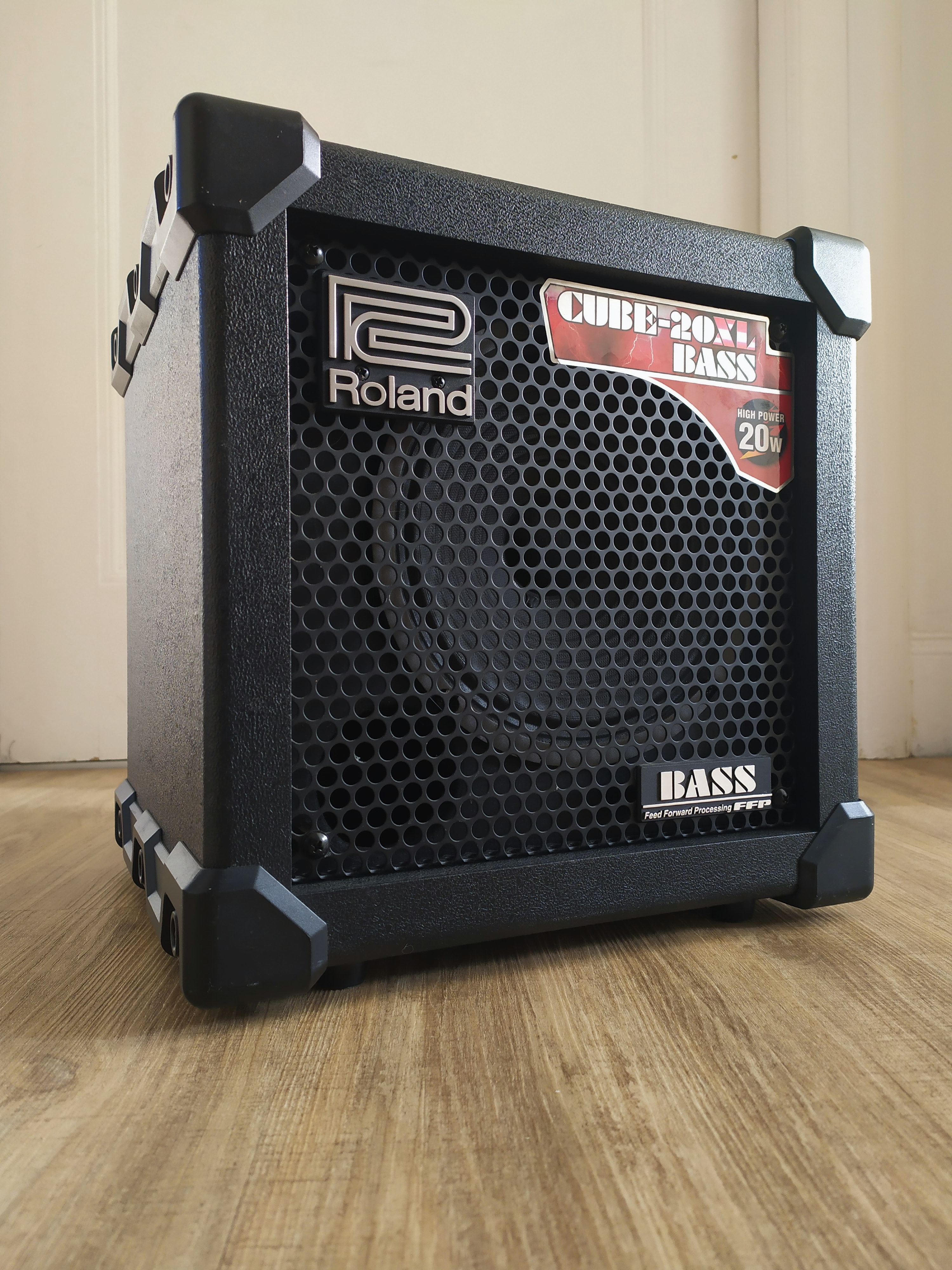 Ampli Roland Cube 20XL Bass