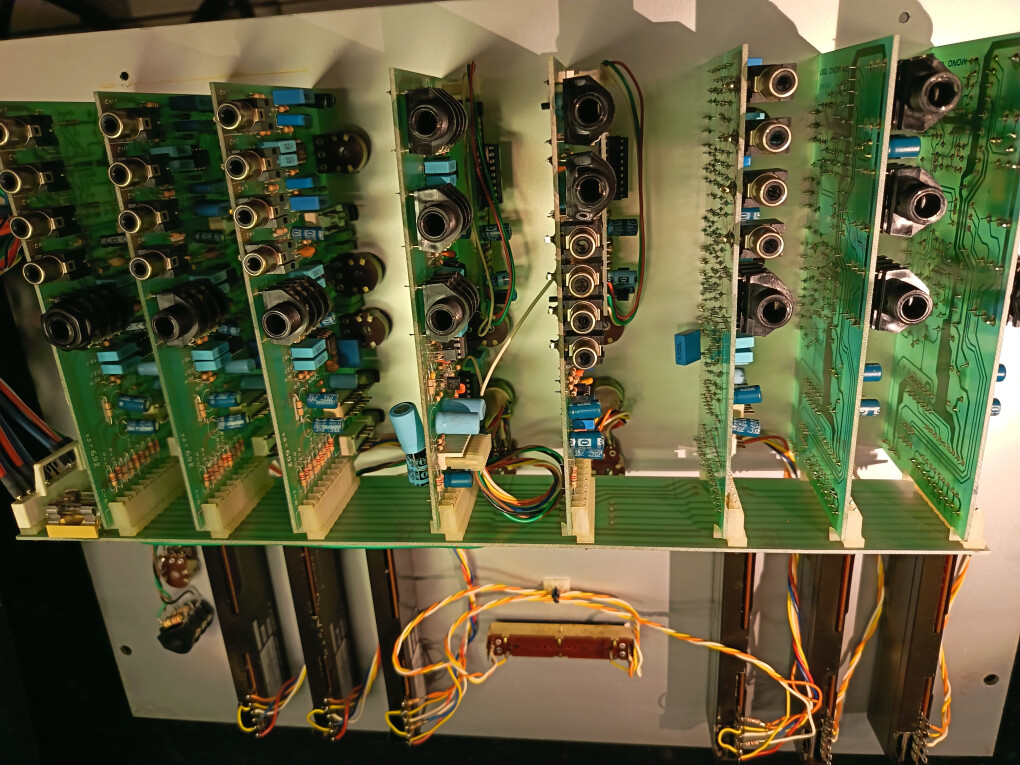 6682167.jpg 6682167.jpg