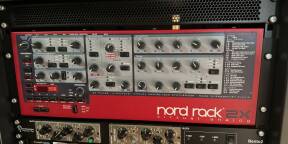 Vends Clavia Nord Rack 2X avec kit rack
