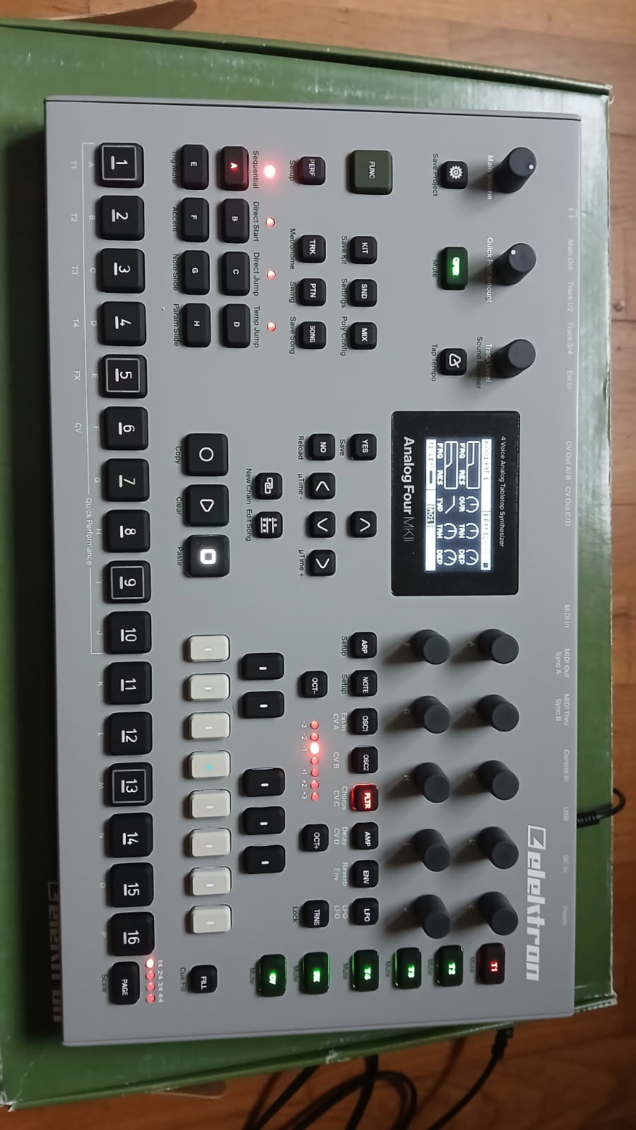 Vends analog four MK2
