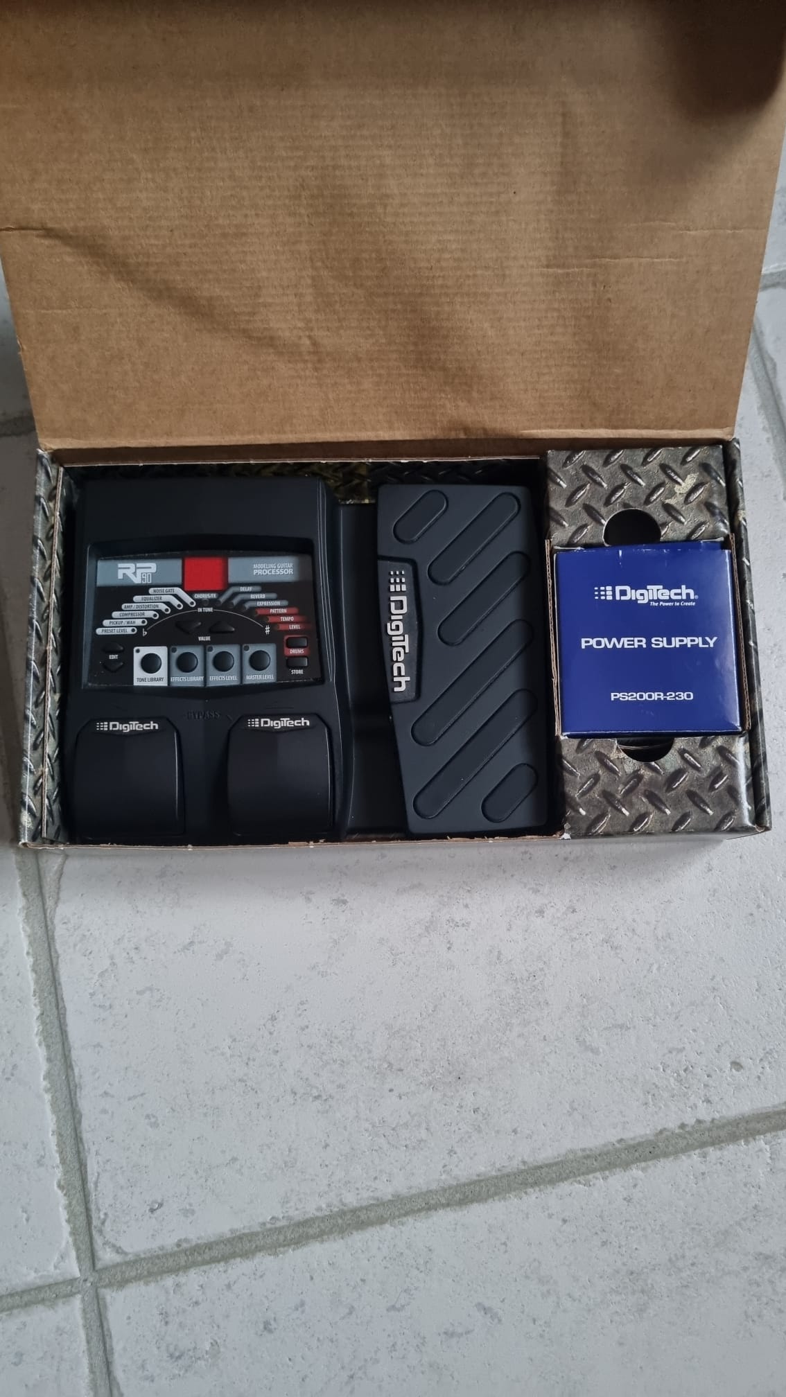 Digitech RP90 – Multi-effets